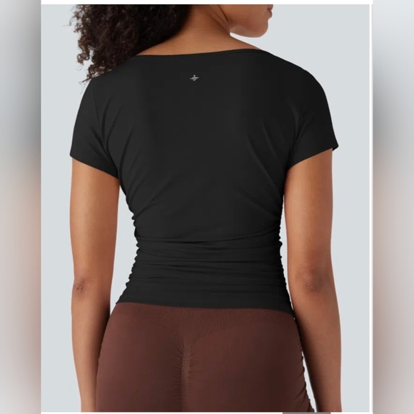 Halara Cowl Neck Short Sleeve Ruched Yoga Top In Black Sz. XL - Picture 2 of 5